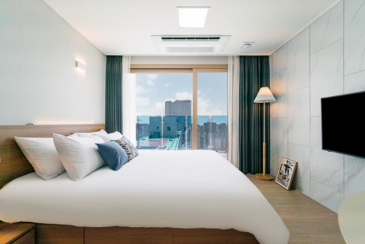 Urbanstay Jeju Airport Екстер'єр фото