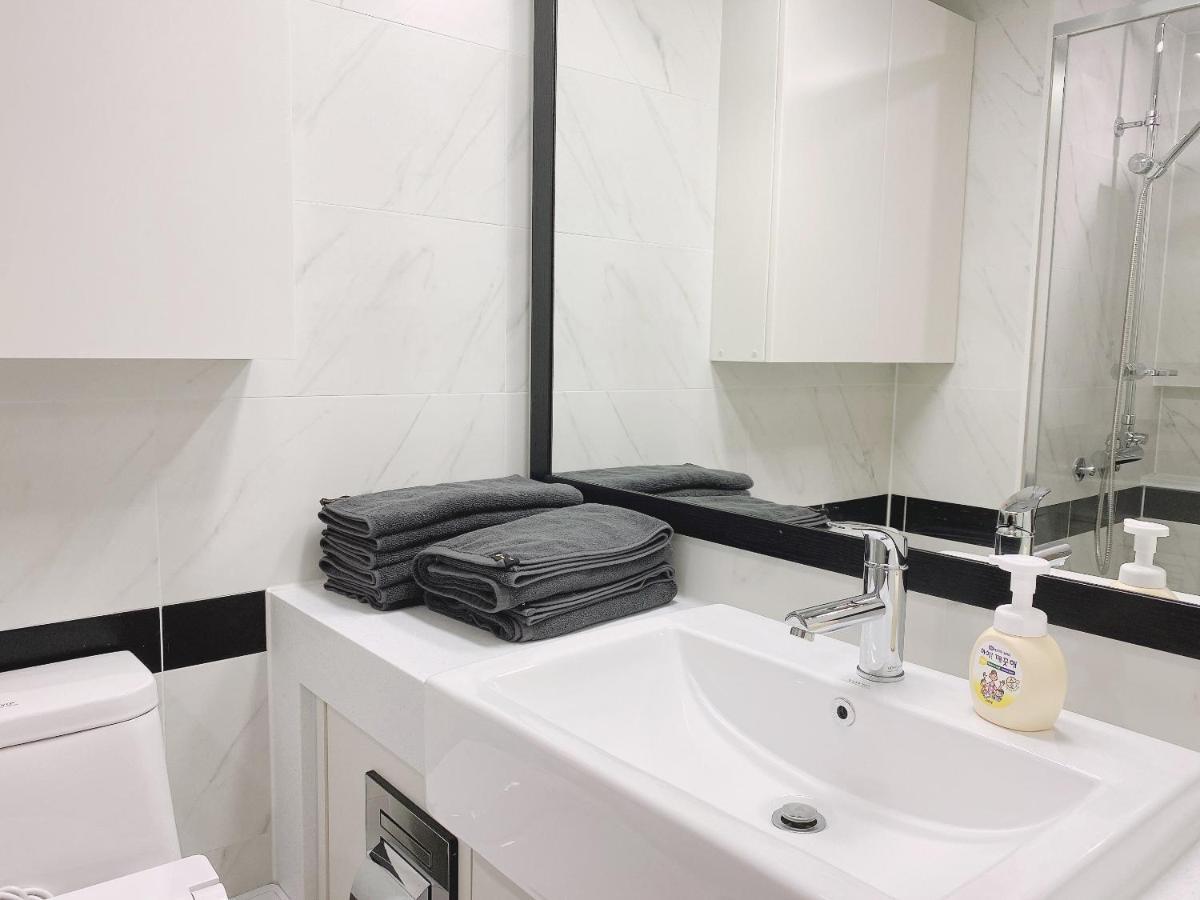 Urbanstay Jeju Airport Екстер'єр фото